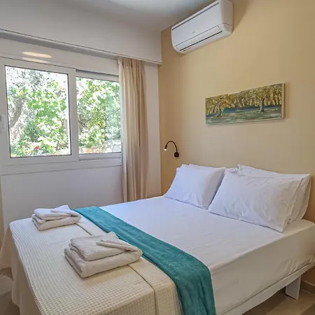 Fully Renovated In 1 Platanés