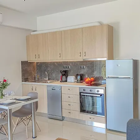 Fully Renovated In 1 Apartman *