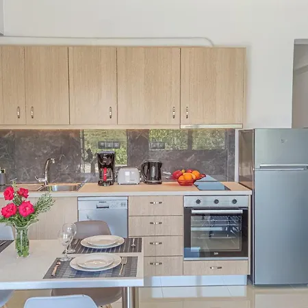 Fully Renovated In 1 Apartman *